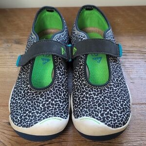 PLAE Chloe Leopard Eel Black and Green Girls  Sneakers Size 3.5  (21.5 cm)